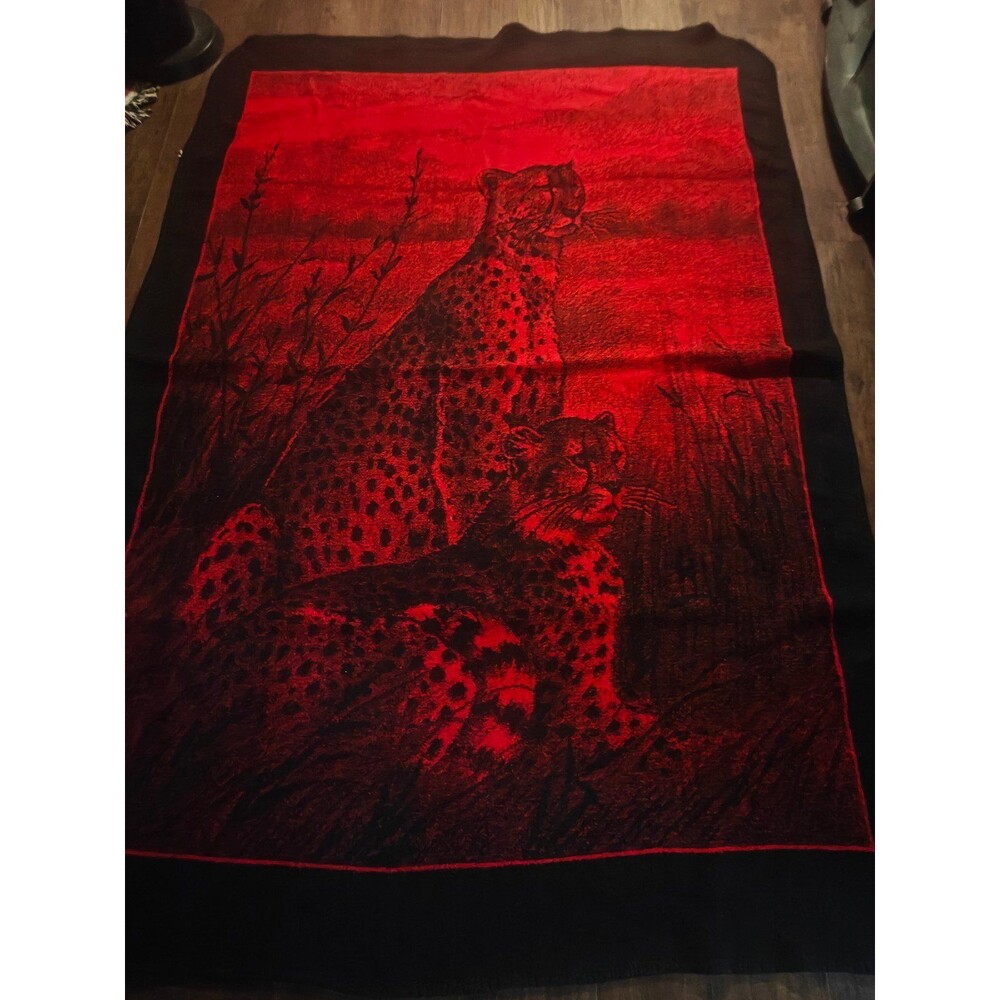 San Marcos Blanket Cheetah Leopard Jaguar Red Black Spotted Cat 58x84
